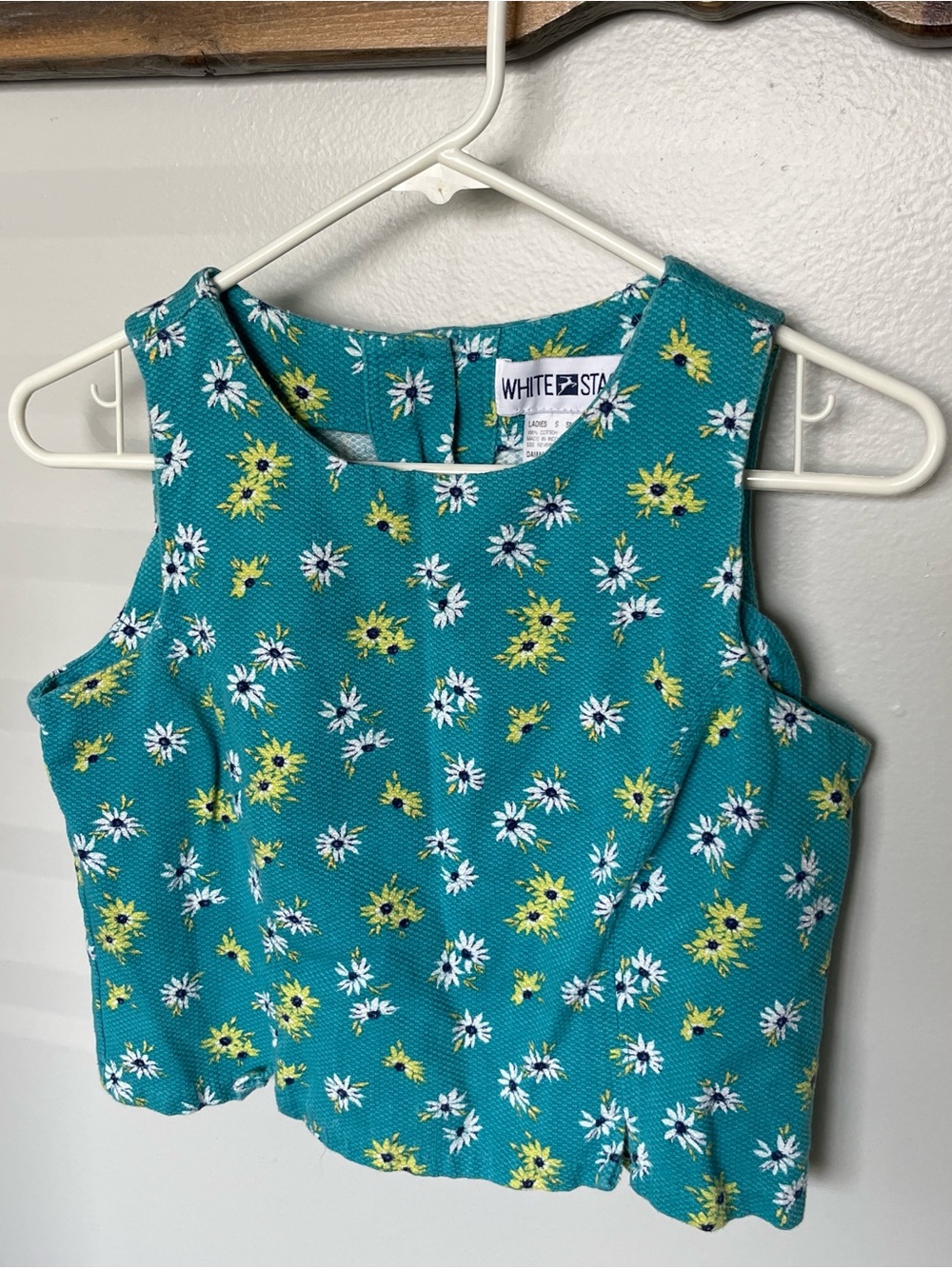 White Stag Teal Floral Sleeveless Crop Top with Yellow Daisies